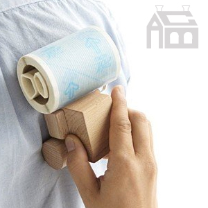 服をならします。tidy RoadRoller Roll Cleaner