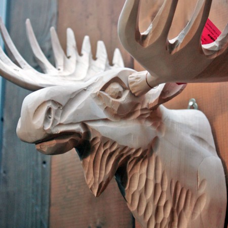 木製動物ヘッド。WOOD ANIMAL HEAD