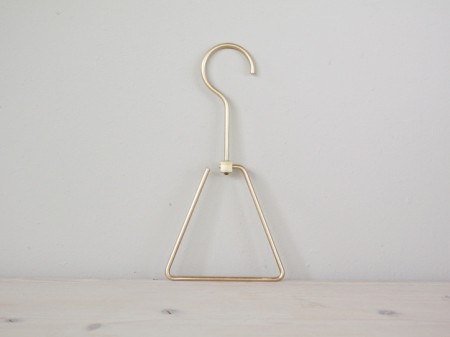 千葉工作所　Brass Hanger – Triangle　真鍮トライアングルタオルハンガー