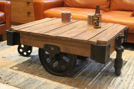 車輪付きテーブル。ACME Furniture GUILD DOLLY TABLE
