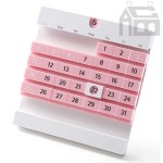 ピンクの卓上カレンダー。アクトワークス　DateBlock