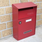 レトロな郵便ポスト。LCL ITALIAN POST BOX