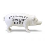 豚の貯金箱。Hams Standing Pig Bank