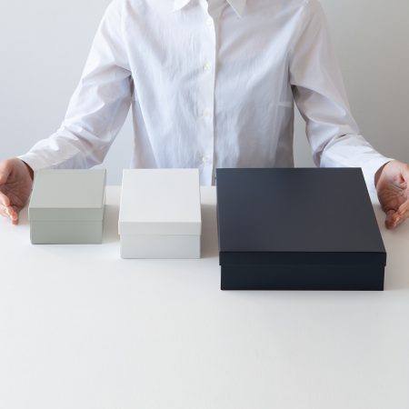 ブリキ箱。モヘイム　ティンボックス / MOHEIM TIN BOX