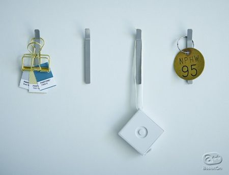 スリムなラインのフック。LINE HOOK