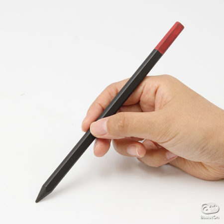 芯でできた鉛筆。Perpetua