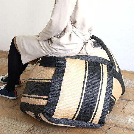 スクエア パフ クッション