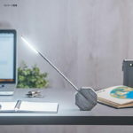 充電LEDスリムランプ。Gingko Octagon One Rechargeable Modern LED Desk Lamp