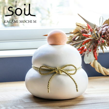 珪藻土のかがみもち。soil KAGAMI MOCHI