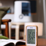 木目調。タニタ 温湿度計 TT572