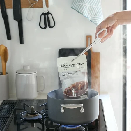 つかむ・きる・しぼる が1本で！れとらくはさみ