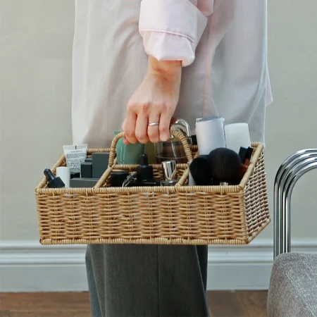 ユティル 持ち運びできる ハンドル付 仕切りボックス