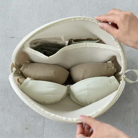 トラベルポーチ ランジェリーポーチ／bon moment