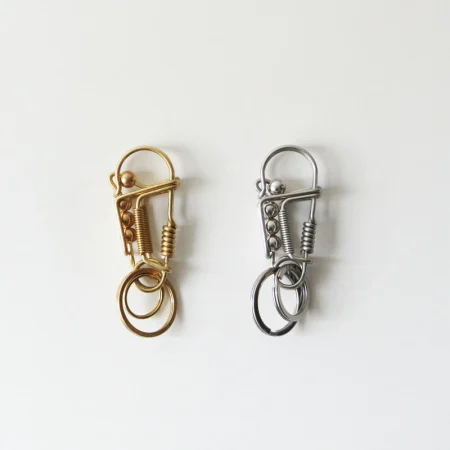 ワイヤーカラビナ。Metal Wire Carabiner