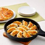 餃子のためのフライパン