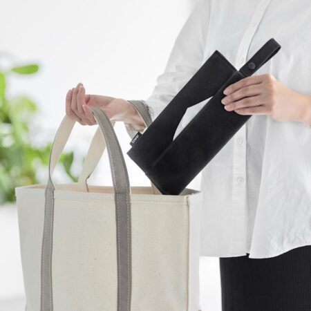 折り畳める携帯ティッシュケース。folding tissuecase