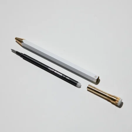 鉛筆型真鍮製ボールペン。PENCILLEST ペンシレスト 100% 
