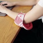 腕枕。Jimu fab ひじうでサポート