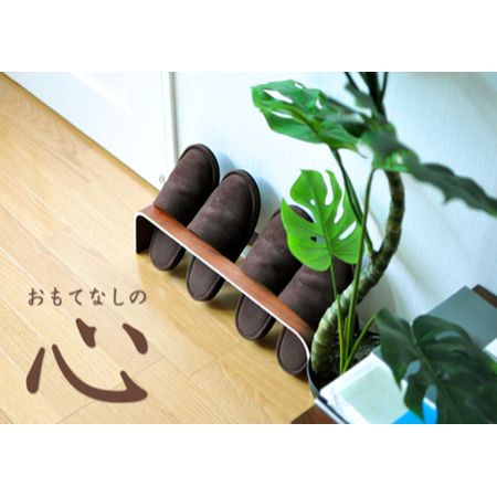 スリッパラック リン