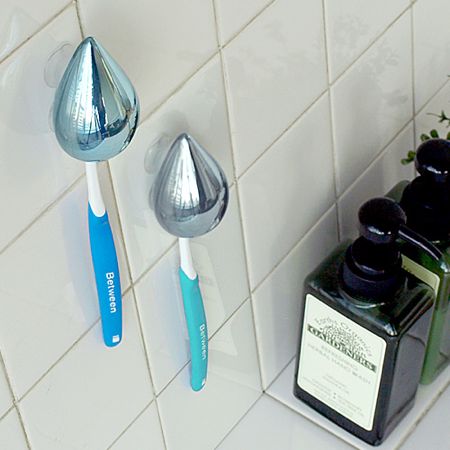 MIRA Toothbrush Holder