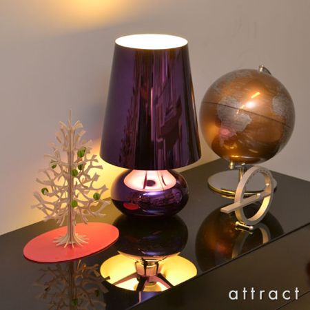 ぼてっとメタリック照明。Kartell/カルテル Cindy/シンディ