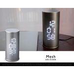 穴の向こうから光が。Mesh LED CLOCK / IDEA LABEL