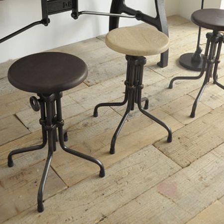 レトロでビンテージ。Bolo stool ボーロ　スツール