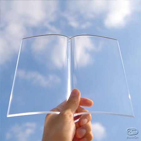 透明で本の開きをキープ。TENT Book on Book