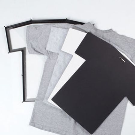 Umbra［アンブラ］ ティーフレームディスプレイ