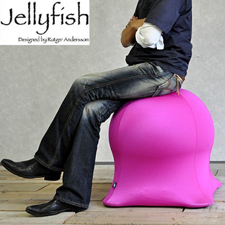Ｑ太郎みたいな椅子。Jellyfishスツール